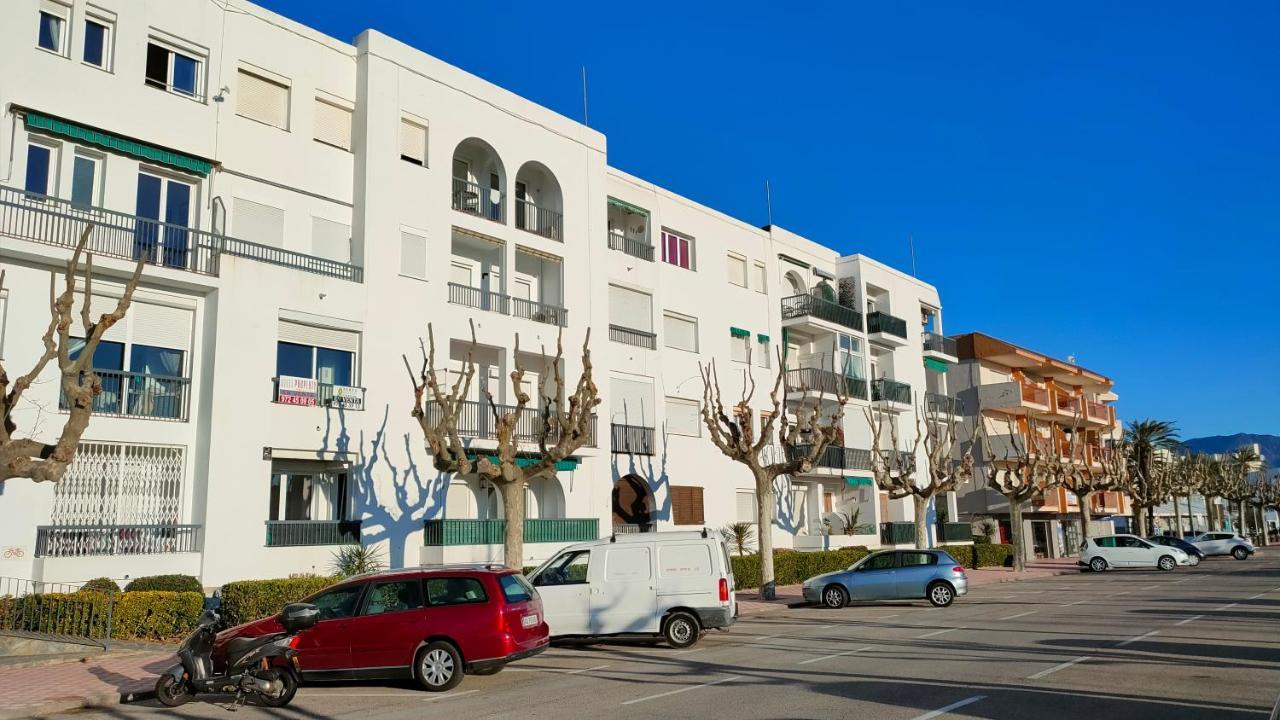 Summer Breeze Apartment Ampuriabrava Exterior foto